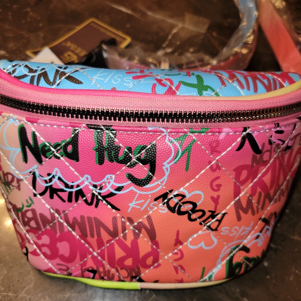 Stylish Fannie Pack